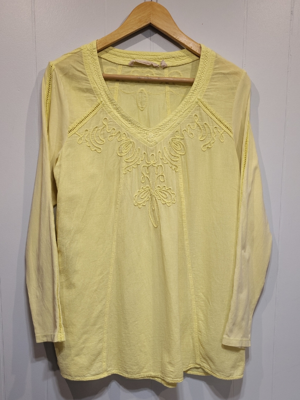Soft Surroundings Yellow Embroidered Boho Top Size Medium